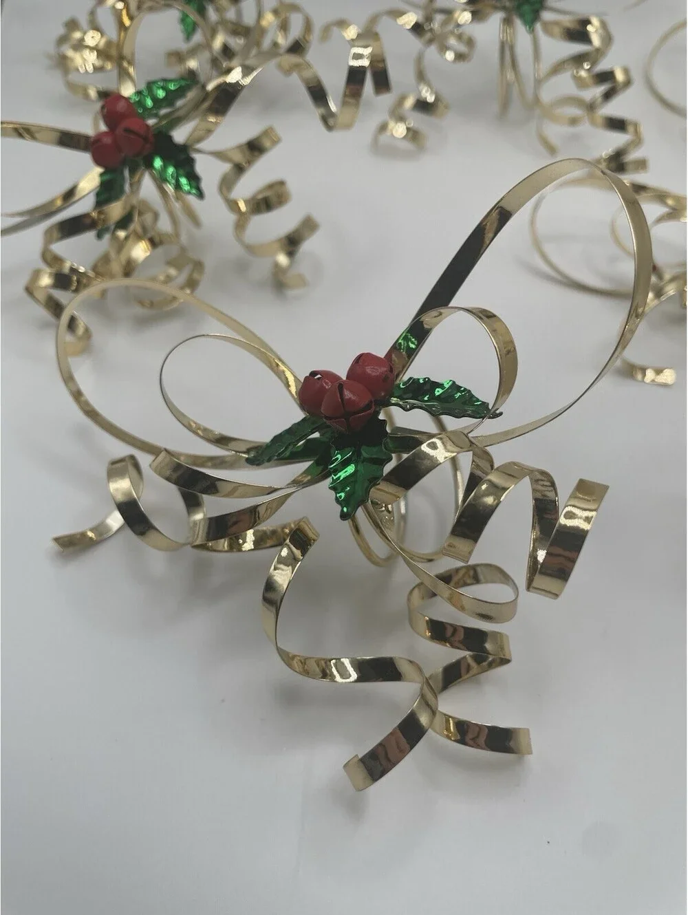 Vtg Metallic Gold Bow With Holly Berry Napkin Rings Set Of 7